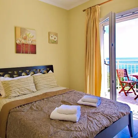 Skala Sleeps 6 T228146 Willa