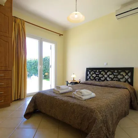 Skala Sleeps 6 T228146 Vila *