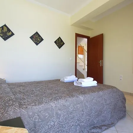Vila Skala Sleeps 6 T228146 Skala (Kefalonia)
