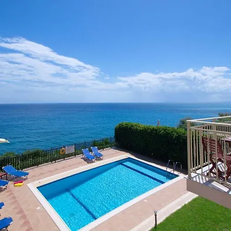 Skala Sleeps 6 T228146 * Skala (Kefalonia)