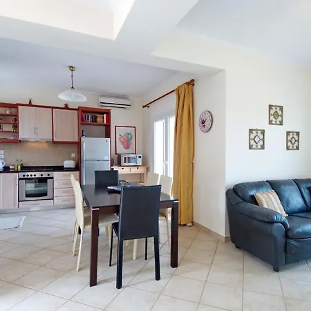 Skala Sleeps 6 T228146 Skala (Kefalonia)
