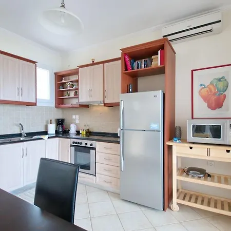 Skala Sleeps 6 T228146 Skala (Kefalonia)
